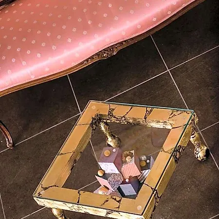Porta Marmorea 3* גוביו