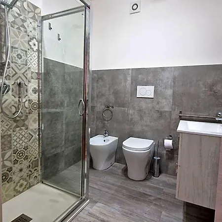 Porta Marmorea 3*
