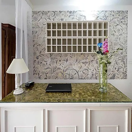 Porta Marmorea 3* Губбио