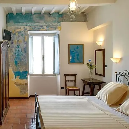 Porta Marmorea 3* Губбио