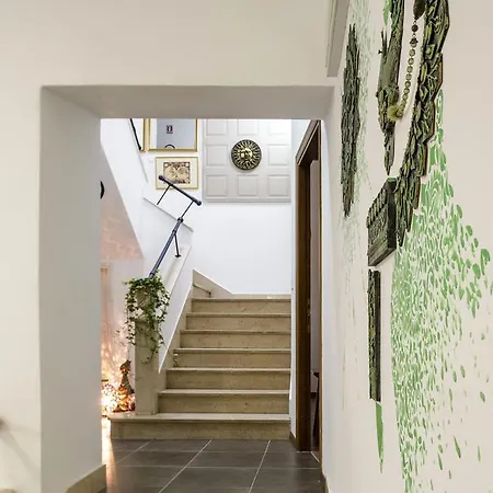 Porta Marmorea Hotel