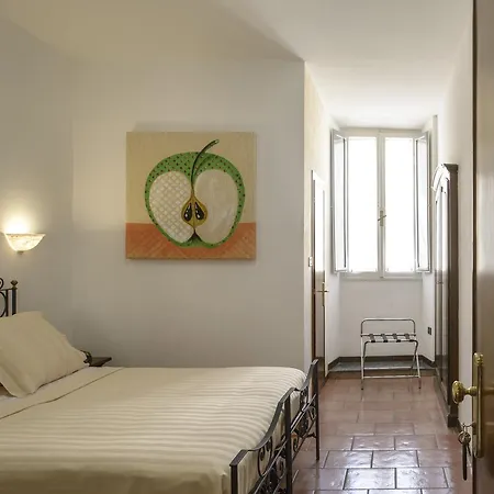 Porta Marmorea 3*