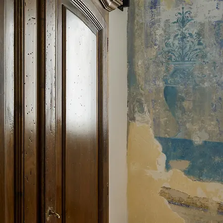 Отель Porta Marmorea Губбио