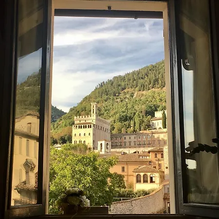 Porta Marmorea 3*
