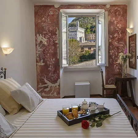 Отель Porta Marmorea 3*