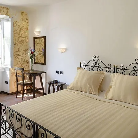 Porta Marmorea Hotel 3*