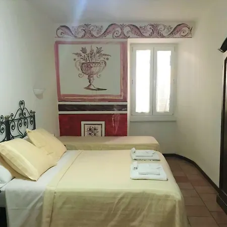 Porta Marmorea
