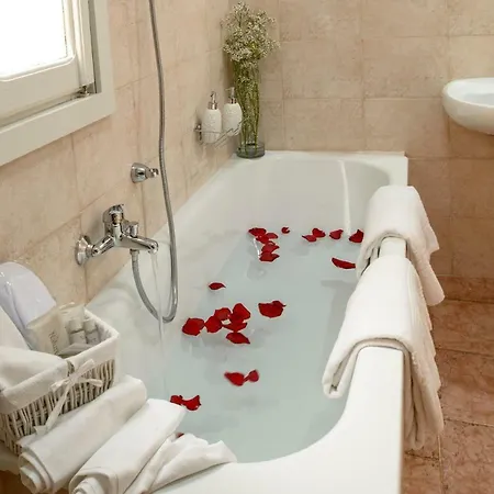 Porta Marmorea 3*
