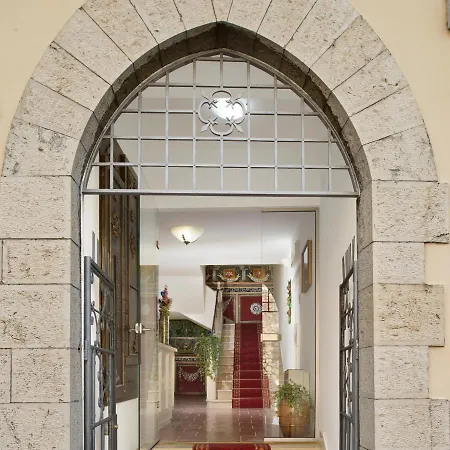 Porta Marmorea 3* Gubbio